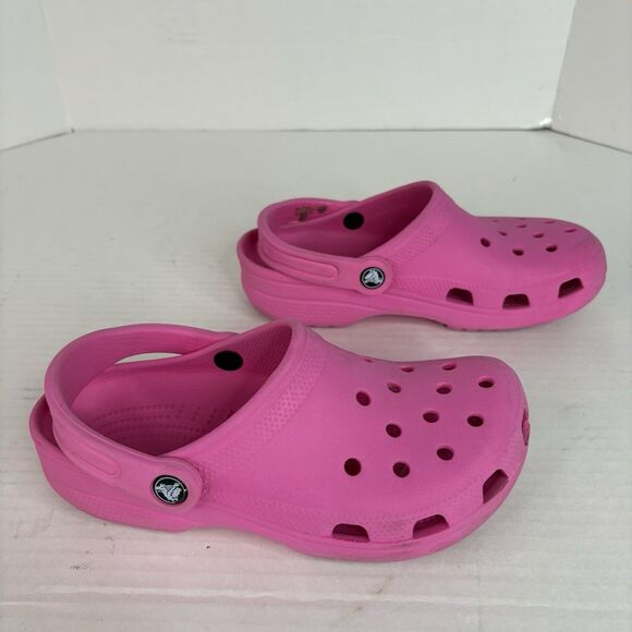 Crocs Girls Youth Size J5 Classic Clog Slip On Ultra Light Sandals Pink - Picture 2 of 10